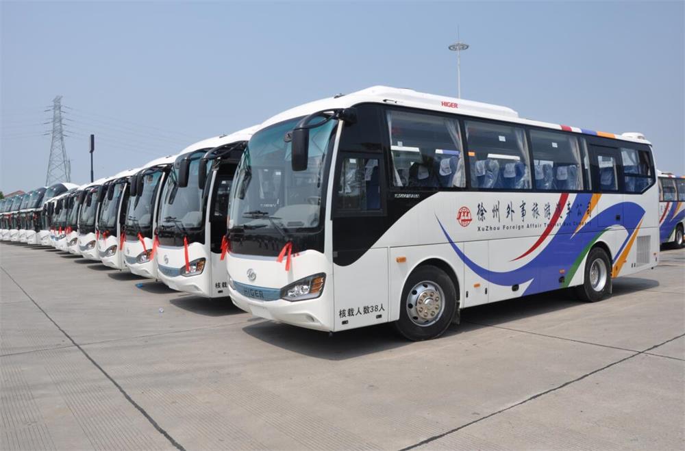 38座旅游车